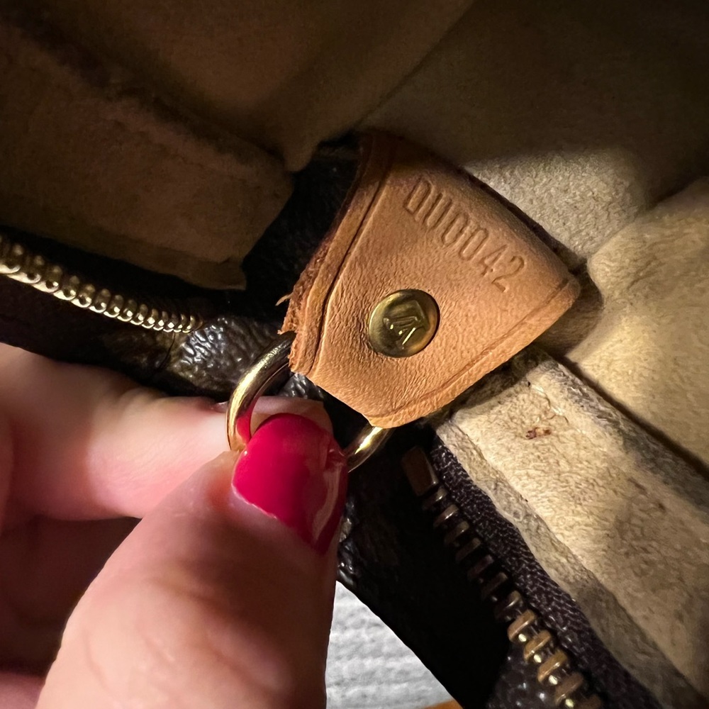 Louis Vuitton Monogram Canvas Vintage Shoulder Bag